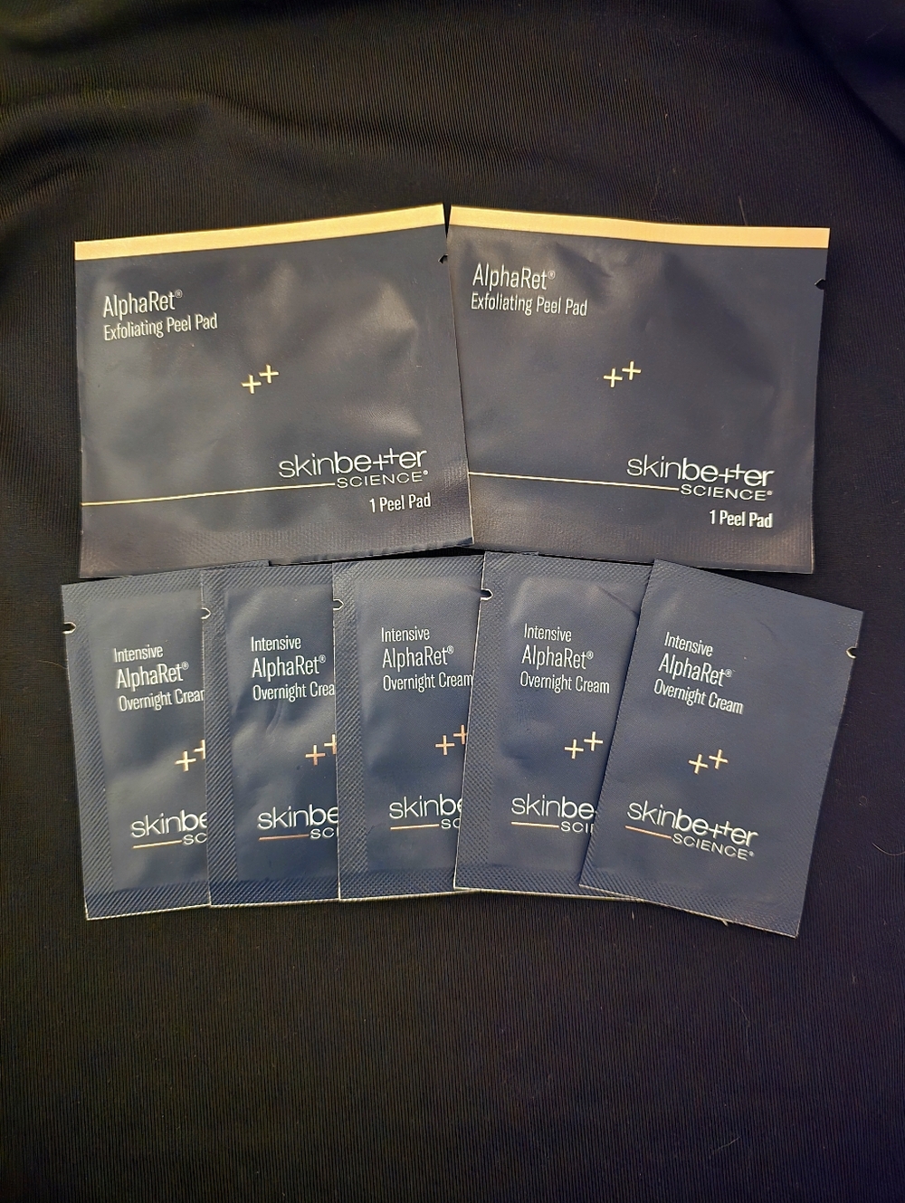 2 AlphaRet Exfoliating Peel Pads & 5 Overnight Cream Samples